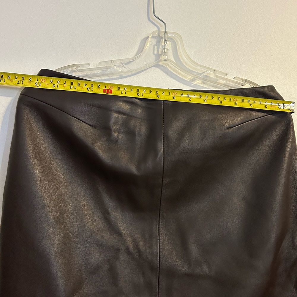 FOLIO SAKS FIFTH AVENUE chocolate Brown Leather Pencil Modi-Skirt - Picture 14 of 15